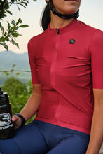 Load image into Gallery viewer, Giordana Womens FR-C Pro S/S Jersey - Savvy Red
