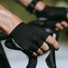 Load image into Gallery viewer, Giordana FRC Pro LYTE Gloves - Black/Titanium
